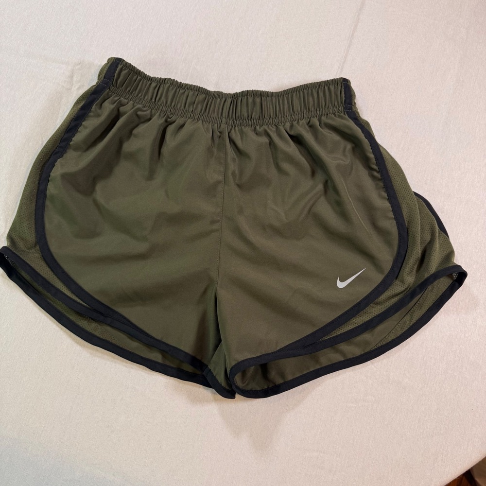 Nike Running Shorts Womens XS Olive Green Dri-FIT Moisture Wicking Athletic Gym